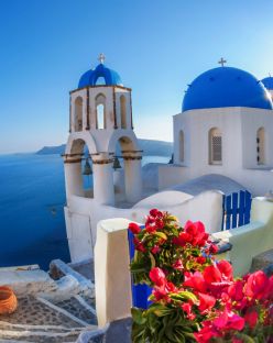 Септемврийски празници на о. Санторини със самолет от София – 3 нощувки